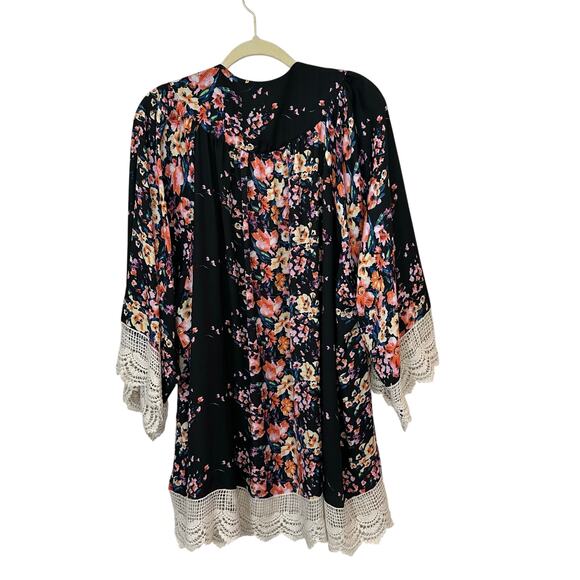 Umgee Dark Floral Boho Kimono Cardigan Size M/L Open Front Crochet Trim Festival - Picture 3 of 8